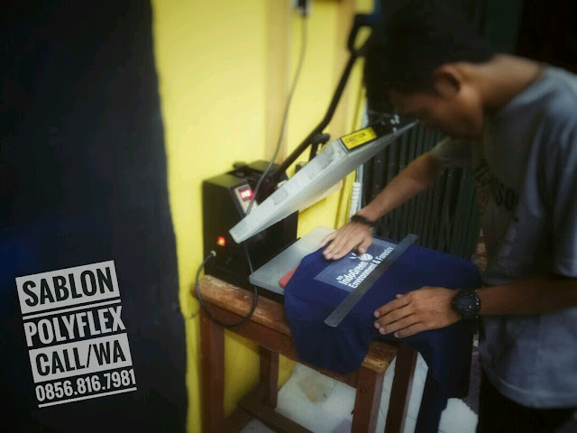 Sablon Kaos dan Bikin Topi Satuan