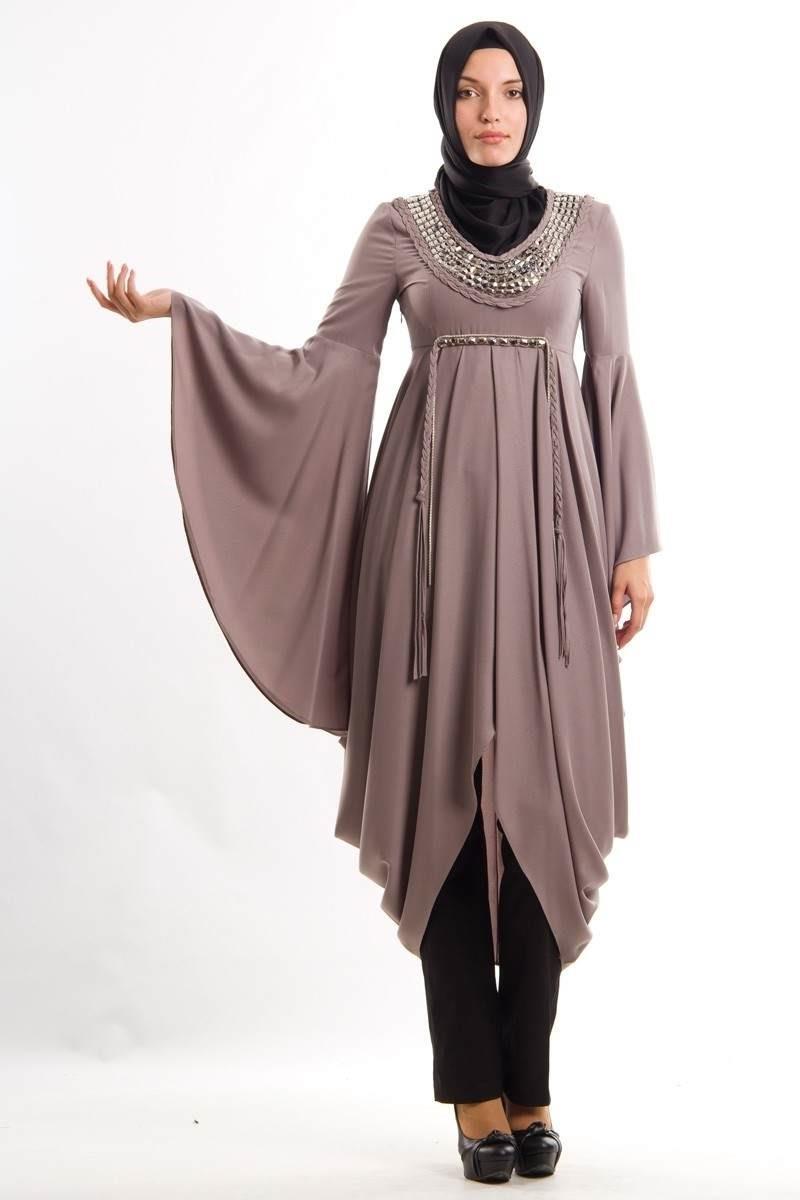 13 Kreasi Baju  Muslim  Tunik  Terbaru Tampil Trendy dan Fashionable Namun Syar i