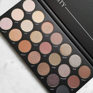 Karity brown palette