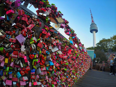 Khóa tình yêu tháp Namsan