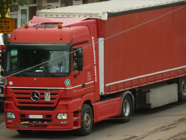 Mercedes Benz , Mercedes Benz Actros , Mercedes Benz Actros 1846 4x2 Truck Red + Red Curtain Side Trailer