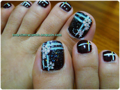 black and white nail art designs. Credit Nail Art Sticker!