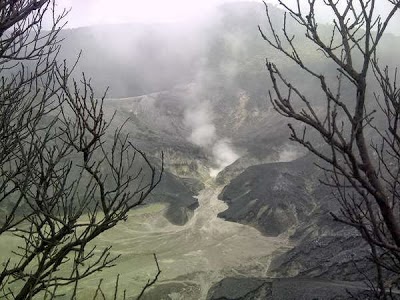 Gunung Tangkuban Perahu