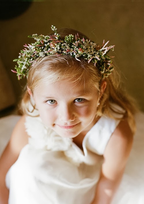 hårblommor, krans brudäbb, blomsterkrans, headpiece, flower crown, hair flowers, flower crown for flower girl