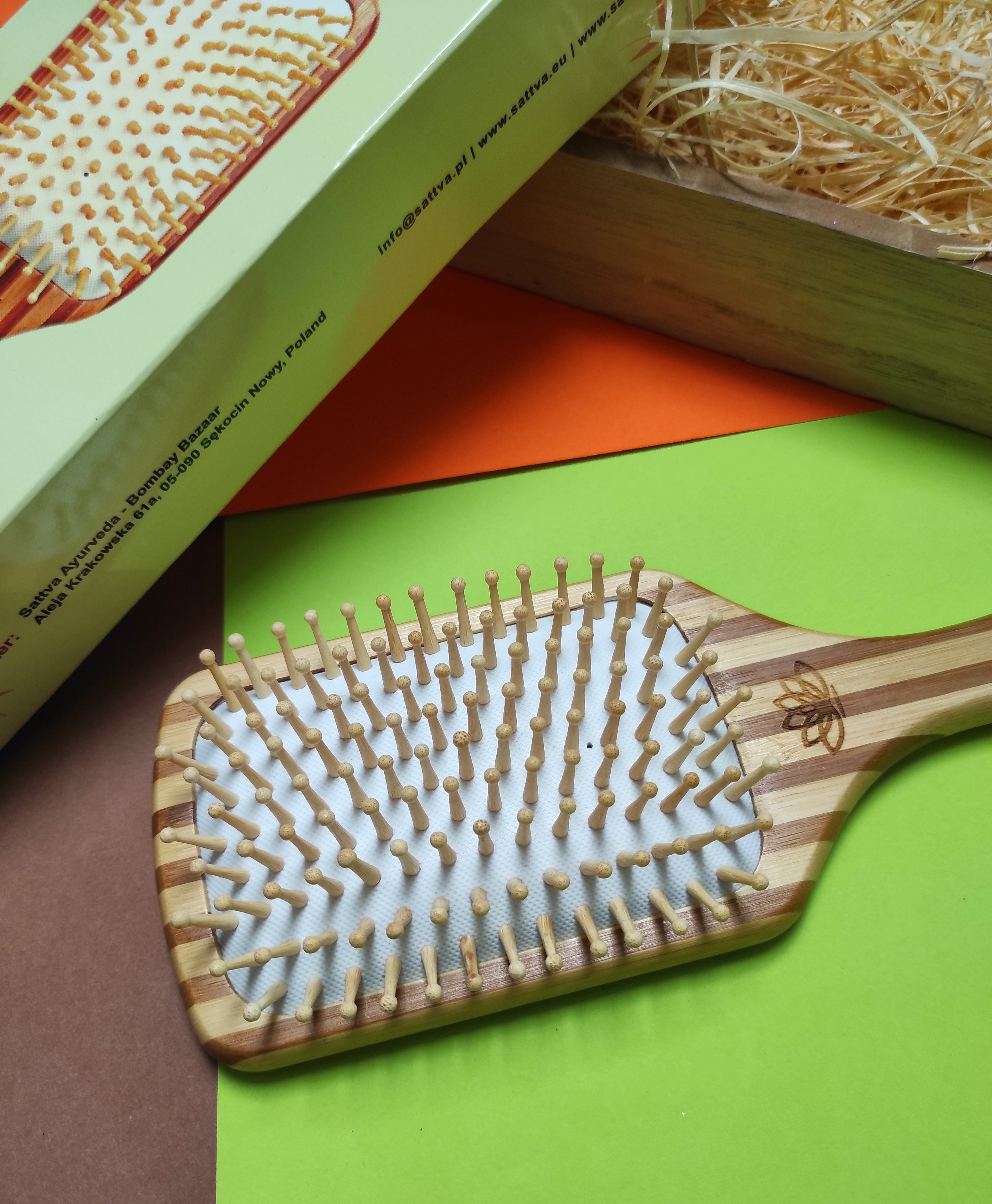 Bambusowa szczotka do włosów - nowość w ofercie marki Sattva