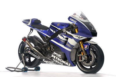 2011 Yamaha YZR-M1 MotoGP Photos