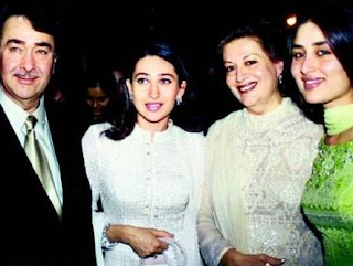 Foto Kareena Kapoor dengan Keluarganya