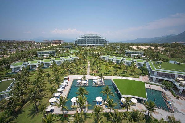 Hưởng trọn 3N2Đ trăng mật ngọt ngào tại Cam Ranh Riviera Beach Resort & Spa chỉ 2.180.000 đồng