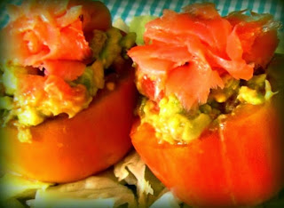 Tomates rellenos con salmón