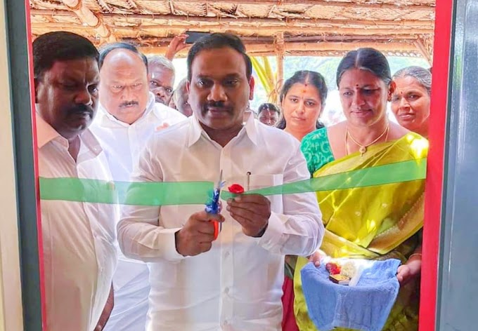  ஆ.இராசா அவர்கள்  ஓம்சக்தி நகரில் புதிதாக அமைக்கப்பட்ட அங்கன்வாடி மையத்தை பொதுமக்கள் பயன்பாட்டிற்கு திறந்து வைத்தார். 