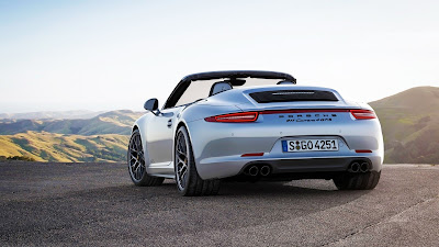 2015 Porsche 911 Carrera GTS