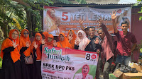 Caleg PKS Teti Lestari dan SPKK DPC PKS Cibitung Gelar Safari Jumat Berkah, Bazar Sembako Murah dan BBQ
