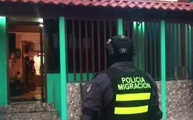 CENTROAMÉRICA: Autoridades de Costa Rica y Panamá detuvieron al menos a 46 personas por tráfico de migrantes.