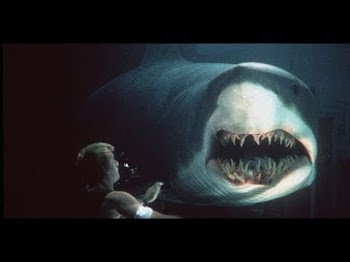 فيلم رعب المخيف المنتظر - أوزارك أسماك القرش