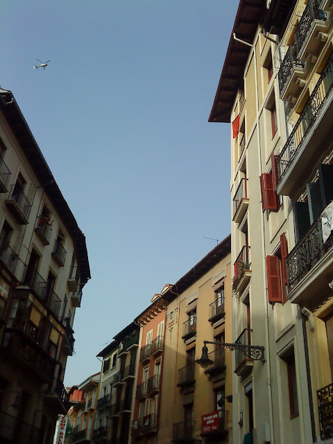 Streets of the Old Town of Pamplona / Callejuelas de Pamplona / Rúas de Pamplona / Author: E.V.Pita 2012