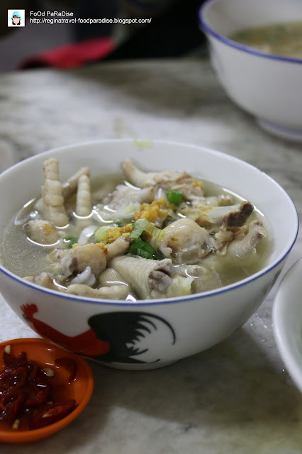 Night Time Koay Teow Thn'g Stall at intersection of Lebuh Melayu and Beach Street, Penang.