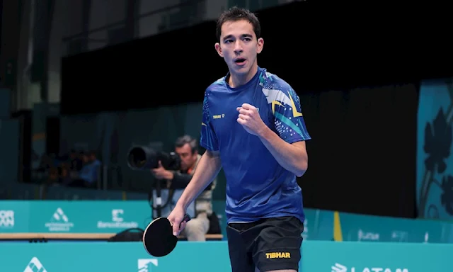 Hugo Calderano chega a semifinal do WTT Star Contender em Ljubljana