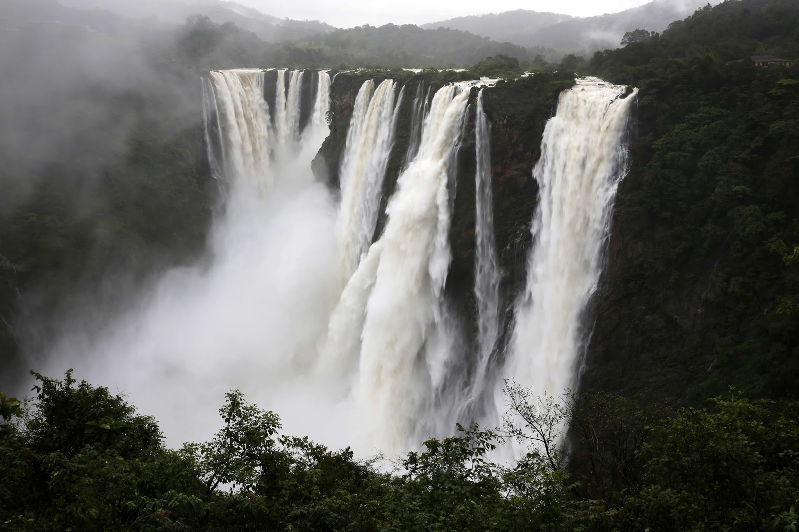 Download this Jog Falls picture