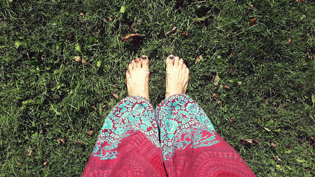 Project 365 2017 day 266 - Yoga on the grass // 76sunflowers