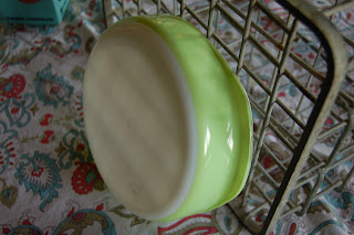 pie, pie plate, lime, green, lime green, vintage pyrex, pyrex, vintage