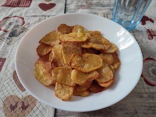 Chipsy ziemniaczane z piekarnika