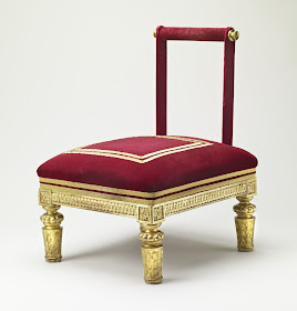 Knighting stool © Royal Collection Queen Elizabeth II 2015