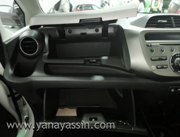 Honda Hybrid Honda Jazz  522