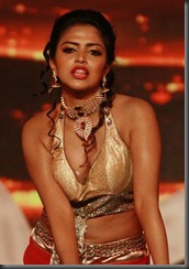 Amala Paul Hot Stage Dance Performance at SIIMA 2012 Awards