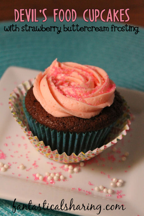 Devil's Food Cupcakes with Strawberry Buttercream Frosting | Support breast cancer awareness this month by baking cupcakes for #CookFortheCure and @KitchenAidUSA will donate $1 to the Susan G. Komen foundation #ad #10000cupcakes