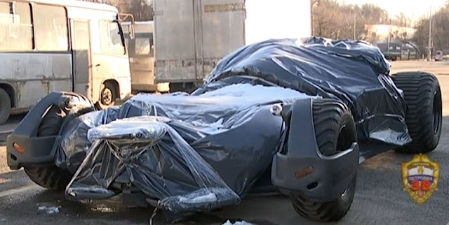 La polizia di Mosca sequestra 'l'auto di Batman'