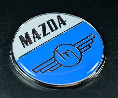 emblema mazda