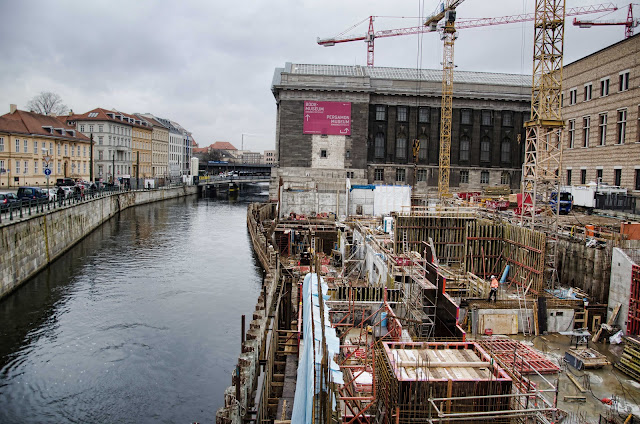  0447, Baustelle Empfangsgebäude für die Museumsinsel, James-Simon-Galerie, Pergamon Museum, Am Kupfergraben, Bodestraße 1-3, 10178 Berlin, 02.02.2015