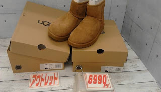 アウトレット　２１１４０　UGG アグ クラシックミニII　２４㎝　６９９０円