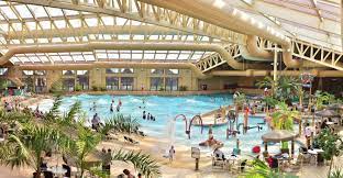 10 Largest Indoor Water Parks in the United States, Ranked 2022