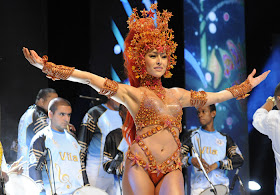 06/12/2012, Sabrina Sato and Cris Vianna took part in recording vignettes for Carnival Globeleza, on Wednesday (5), as queens of their batteries samba school. Vila Isabel and Empress Leopoldinense respectively too.