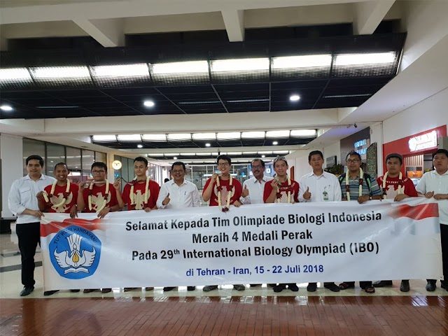 Indonesia Sabet Empat Perak di International Biology Olympiad 2018