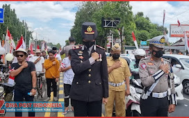 Polisi Ajak Pengendara di Situbondo Hormat Bendera dan Heningkan Cipta Peringati Detik-Detik Proklamasi