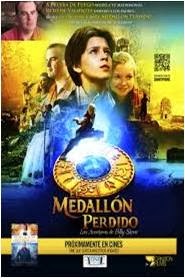 El Medallón perdido.
Daniel Anderson visita un orfanato y les cuenta a los niños la historia de Billy Stone y Allie, dos amigos de trece años que encuentran un medallón que se había perdido siglos atrás. Para salvar la vida de Allie, Billy le entrega el medallón a Cobra, un malvado guerrero que gobierna una isla. Para recuperar el medallón y salvar la isla de la esclavitud, Billy y Allie tendrán que colaborar con el joven y arrogante heredero del trono y con un sabio anciano.