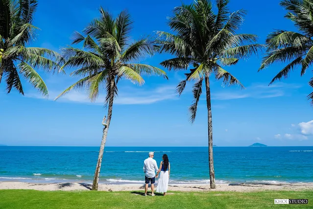 Travel to the beach when coming to Hoi An - Hoi An Photographer