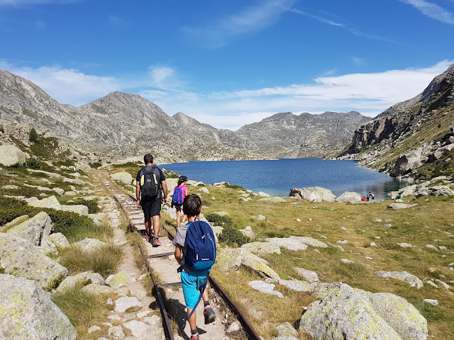 vall-fosca-nens-teleféric-estany tor-refugi-colomina