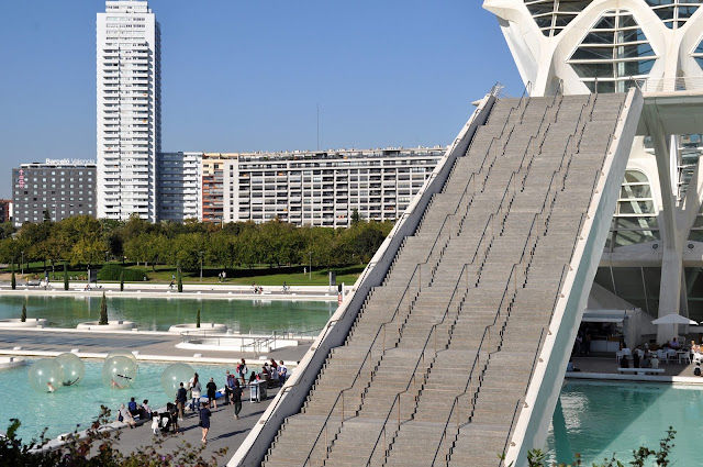 Notes from Valencia - The Must Visit City of Arts and Sciences, photo by modernbricabrac