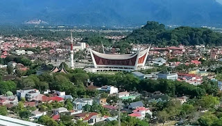 Dinkes Padang himbau warga untuk tetap di rumah