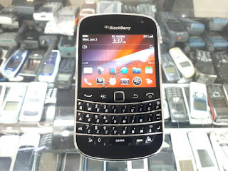 Hape Jadul Blackberry 9900 Dakota Seken Mulus Kolektor Item