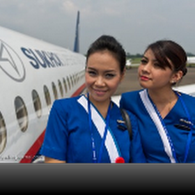 Foto-foto Pramugari Sukhoi Superjet 100