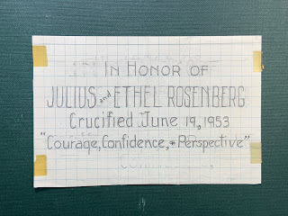 A card memorializing Julius and Ethel Rosenberg.