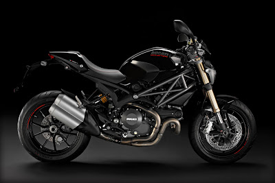 Ducati_Monster_1100_EVO_2011_1620x1080_Side