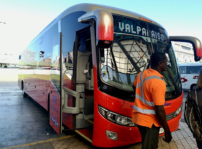 Pullman bus from Santiago to Valparaiso