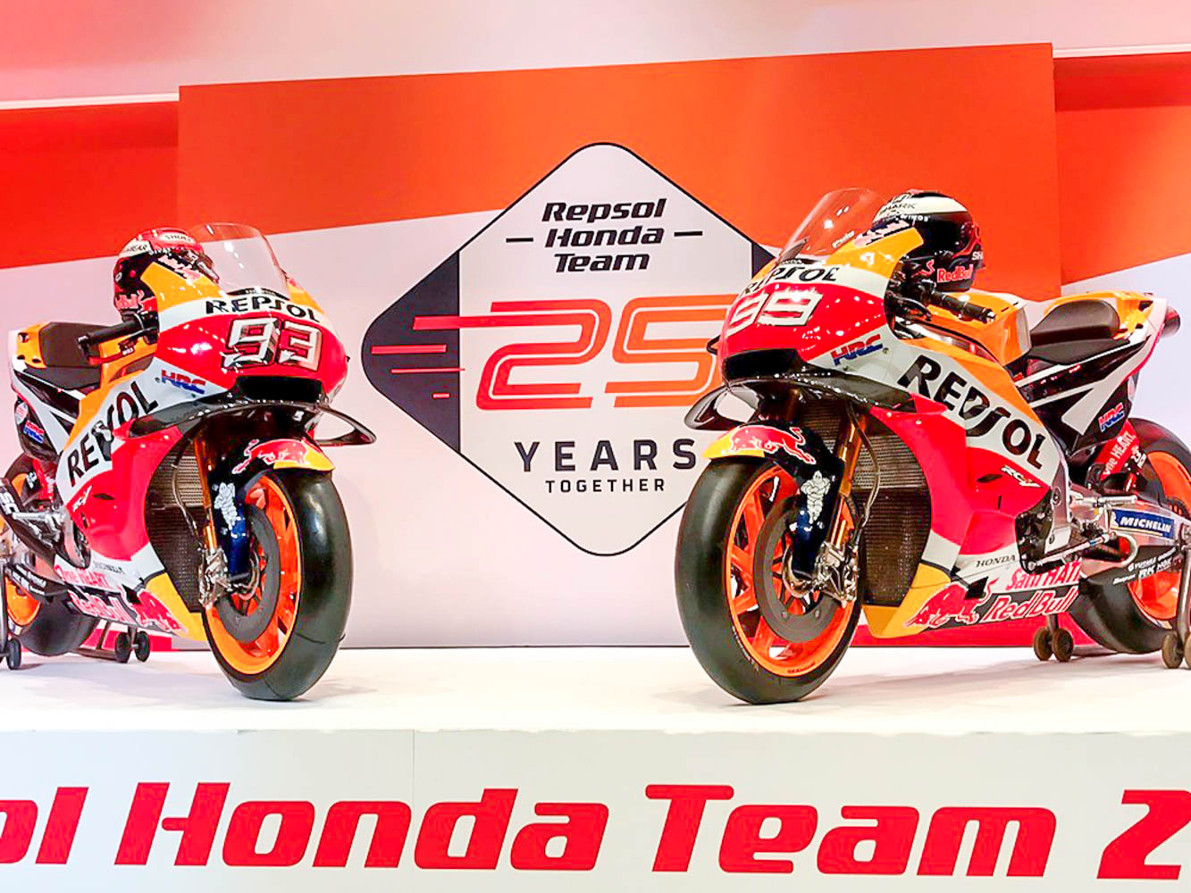 Motogp Tim Pabrikan Hrc Honda Resmi Perkenalkan Honda Rc213v