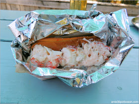 Regular Lobster Roll with Mayo del James Hook & Company en Boston