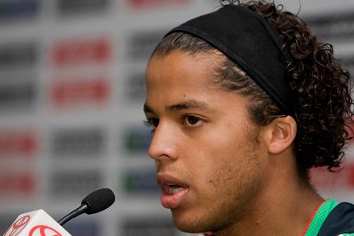 Racing de Santander negocia por Giovani Dos Santos Racing de Santander negocia por Giovani Dos Santos